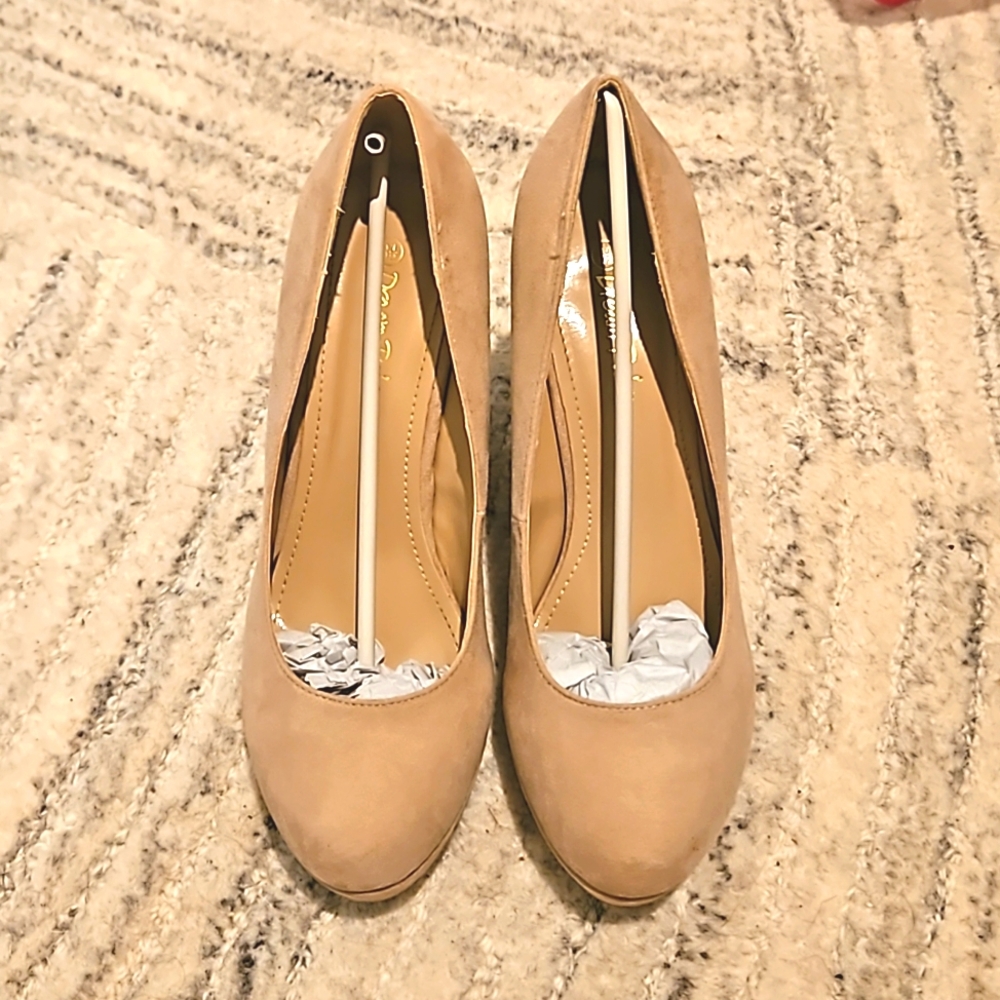 Nude Wedges - Dreampairs by Toetos Size 8-1/2